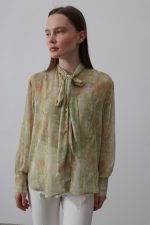 Yakası Fularlı Şifon Gömlek - Fıstık Yeşili - Görsel 3