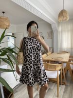 Kadın Kolsuz Sırttan Bağlamalı Fırfırlı Leopar Desenli Süprem Elbise - Görsel 3
