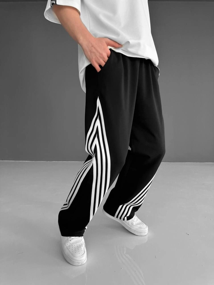 TY67c2288c3c7e267c2288c3c7e4 İki İplik Kumaş Şeritli Alt Esofman - Siyah - Görsel 1