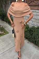 Eteği Gül Detay Madonna Yaka Elbise 2863 - Görsel 3