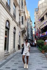 Bej Ceket Ve Şort Takım - Görsel 2