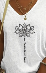 Kadın Kısa Kollu V Yaka önü Desenli Salaş Viskon Bluz - Görsel 2