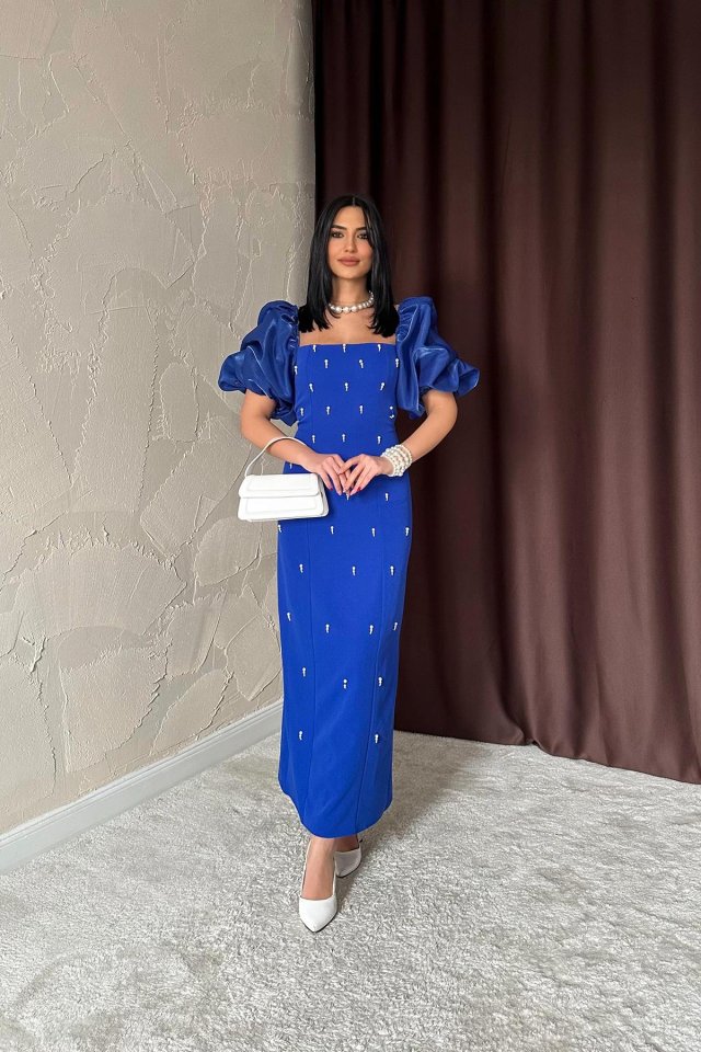 ba3ad01f7bc1c16fd8b7 Saks İşlemeli Kolu Garnili Elbise - Görsel 1