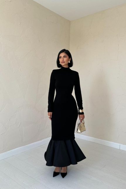 Siyah Eteği Garnili Triko Elbise