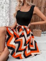 Kadın Askılı Yuvarlak Yakalı Belden Kuşaklı Zikzak Desenli Süprem Elbise