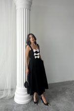 Siyah Fiyonk Garnili Dantelli Elbise - Görsel 3