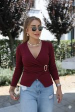 Kadın Uzun Kollu Kruvaze Yakalı Toka Detaylı Viskon Bluz - Görsel 2