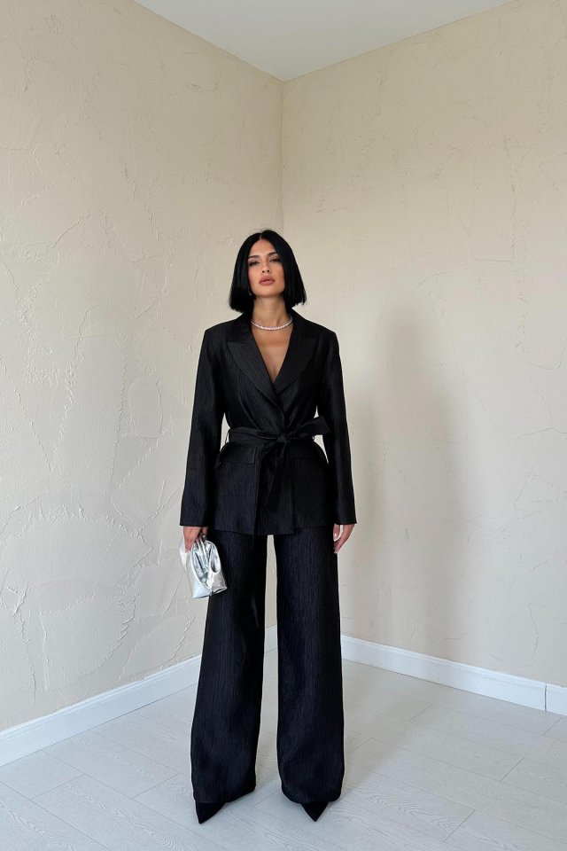 d73f0642c50a2d6dd641 Siyah Beli Kuşaklı Ceket Ve Pantolon Parlak Takım - Görsel 1