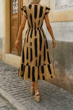 Kadın Kısa Kollu Kruvaze Yakalı Fırfırlı Süprem Elbise - Görsel 3