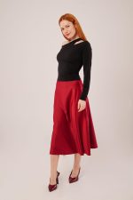 Omuz Dekolte Detaylı Siyah Bluz - Görsel 2