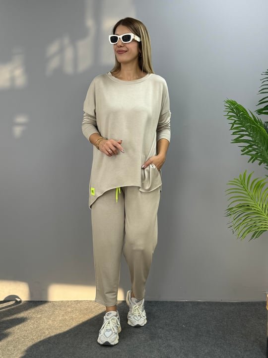 f4ed6abe2f666d94729cc4554b7c027c Kadın Iki Iplik Viskon Pamuk Kumaş Arma Detaylı Ikili Takım - Görsel 1