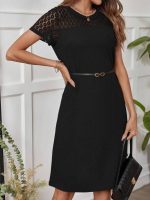 Kadın Kısa Kollu Bisiklet Yaka Dantel Detaylı Düğmeli Modal Elbise