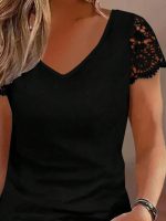 Kadın Kısa Kollu V Yakalı Dantel Detaylı Viskon Bluz - Görsel 2