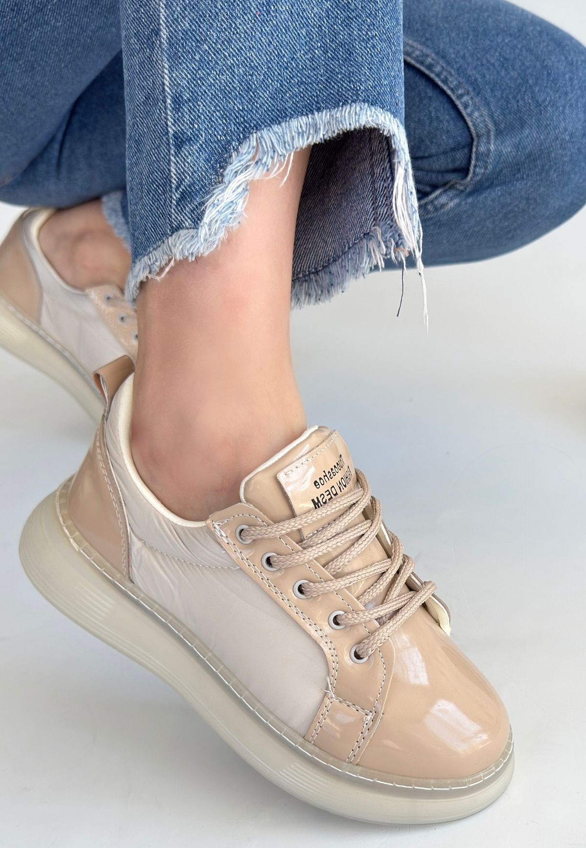 pro_erb174429765767f7deb958f4f Piona Bej Rugan Bağcıklı Spor Ayakkabı - Görsel 1