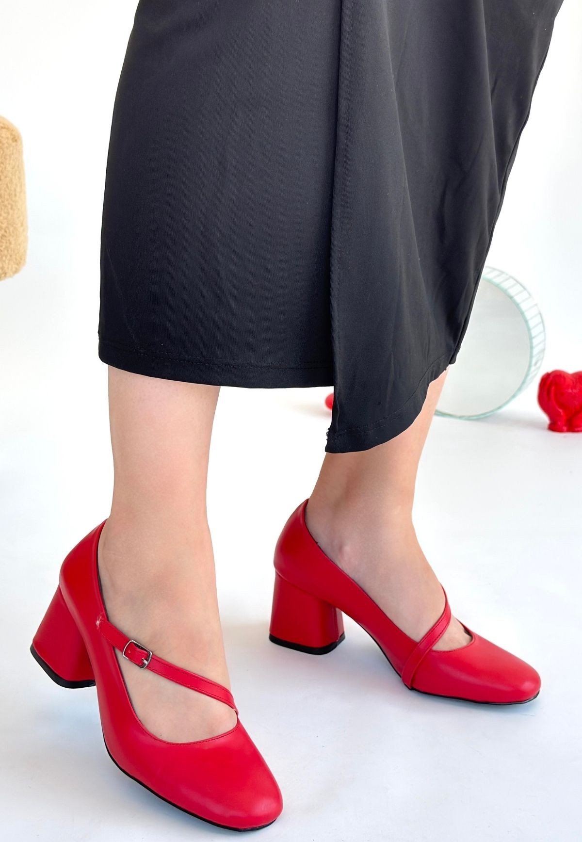 pro_erb1748435745683703214396e Kier Kırmızı Cilt Topuklu Ayakkabı - Görsel 1