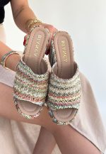 Tlay Kilim Desenli Dolgu Topuk Terlik - Görsel 2