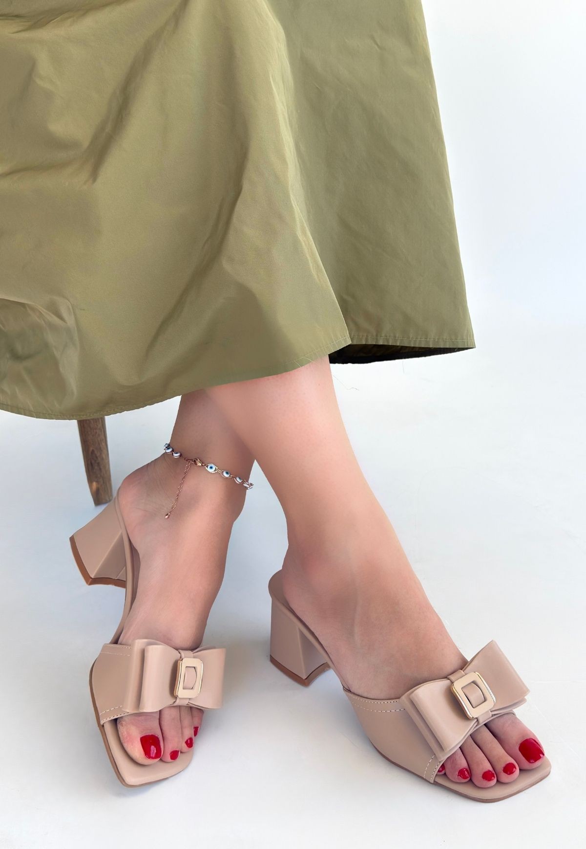 pro_erb175621767568adc14b38cf5 Veor Nude Cilt Topuklu Terlik - Görsel 1