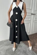 Siyah Gül Detaylı Atlas Elbise