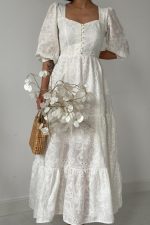 Beyaz Düğmeli Brode Elbise - Görsel 3