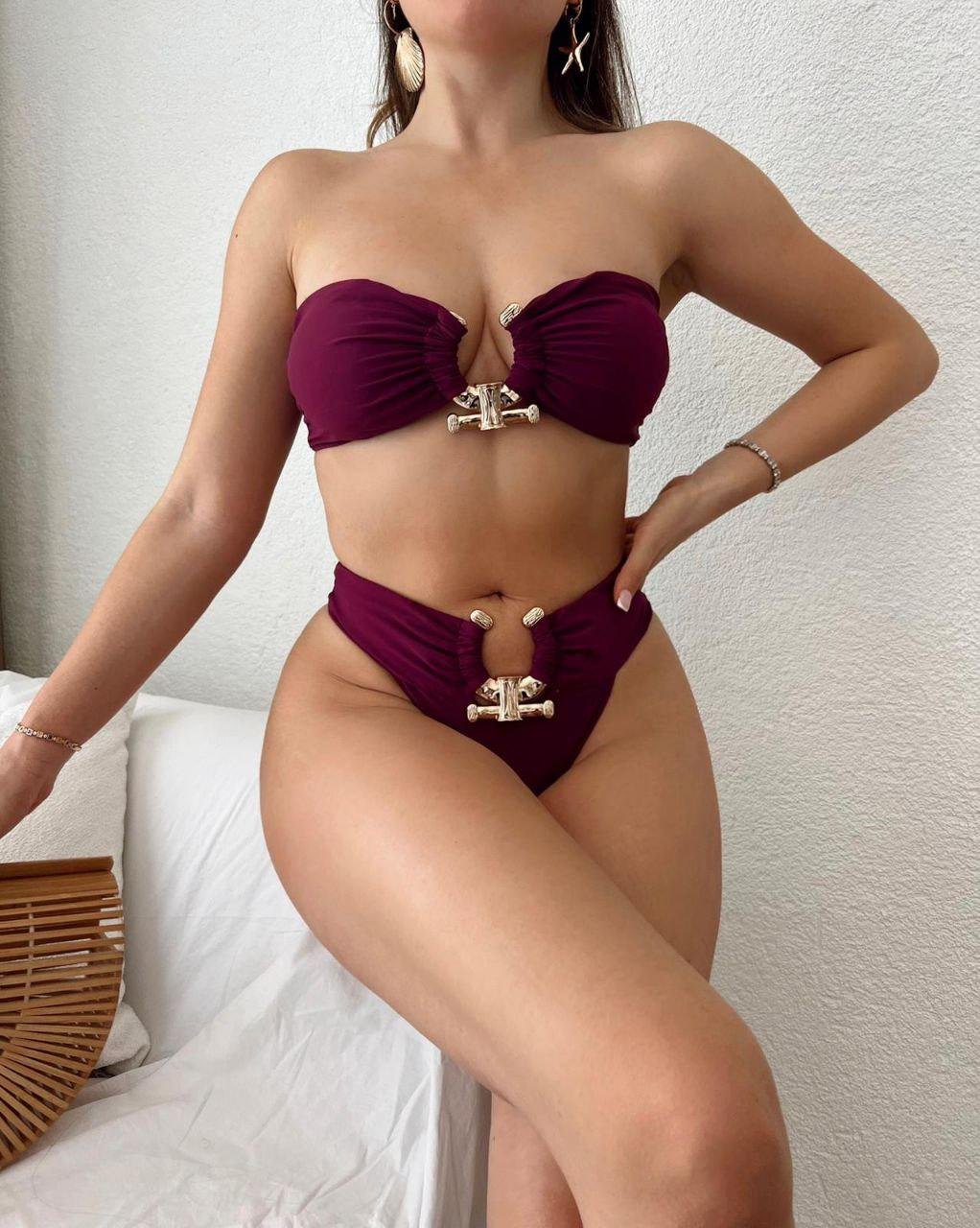 ae2770956c07507e12834c74bdcef570 Kadın Italyan Kumaş Toka Detaylı Bikini - Görsel 1