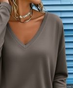 Kadın Uzun Kollu V Yakalı Dalgıç Açık Vizon Bluz - Görsel 2