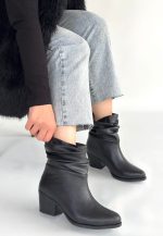 Lukana Siyah Cilt Topuklu Körüklü Bot
